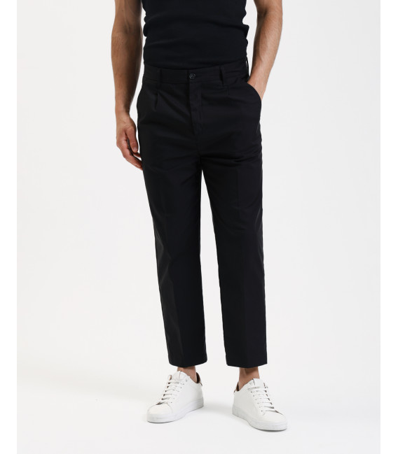 Wide leg trousers with flat front crease