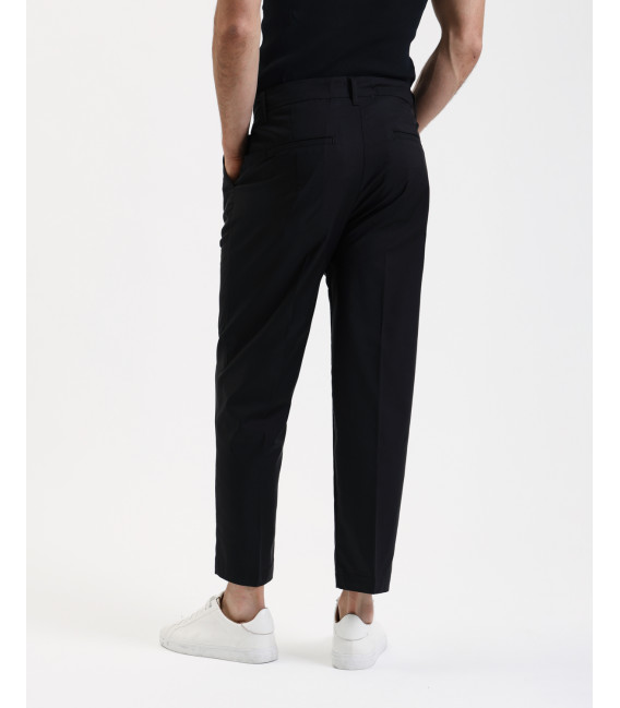 Wide leg trousers with flat front crease