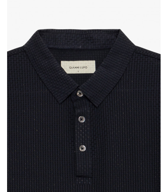 Athleisure polo shirt with 3D pattern
