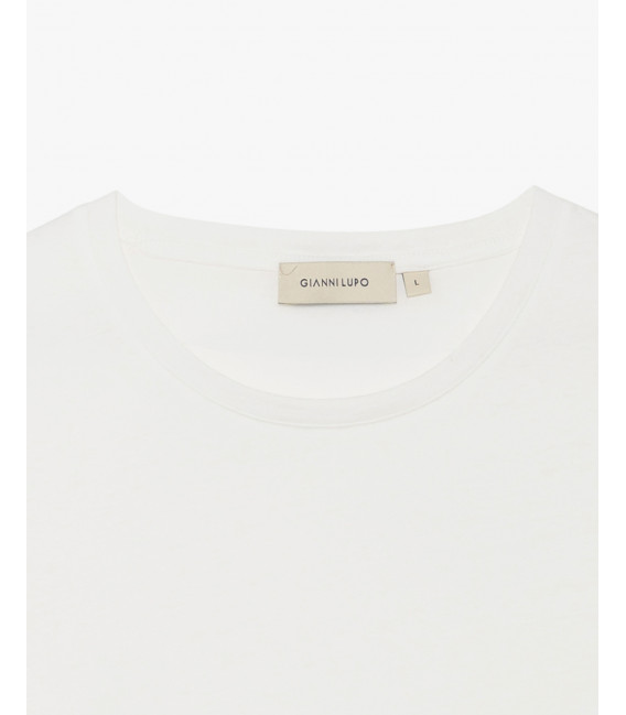 Essential T-shirt