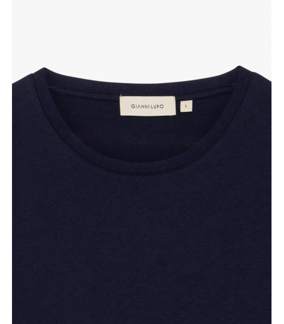Essential T-shirt