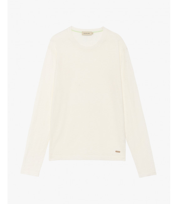 Textured round neck pullover