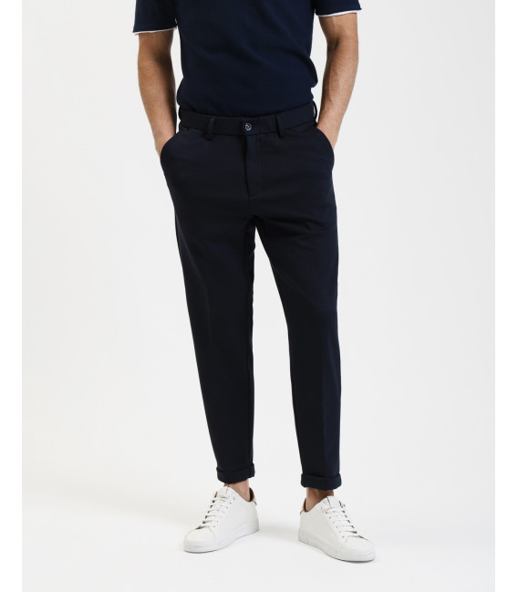 Pantaloni carrot fit con vita elasticizzata