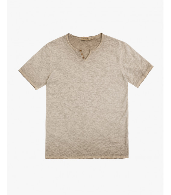 Moroccan neck t-shirt with buttons
