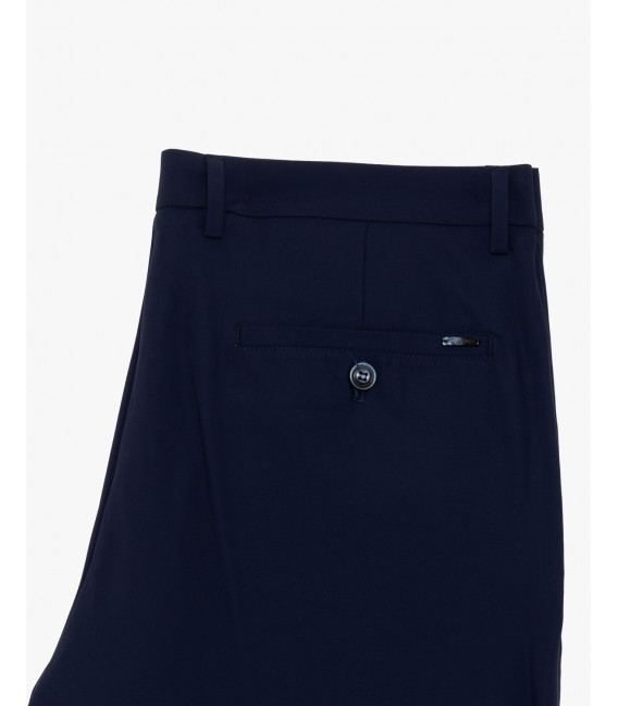 Wrinkle-free suit trousers