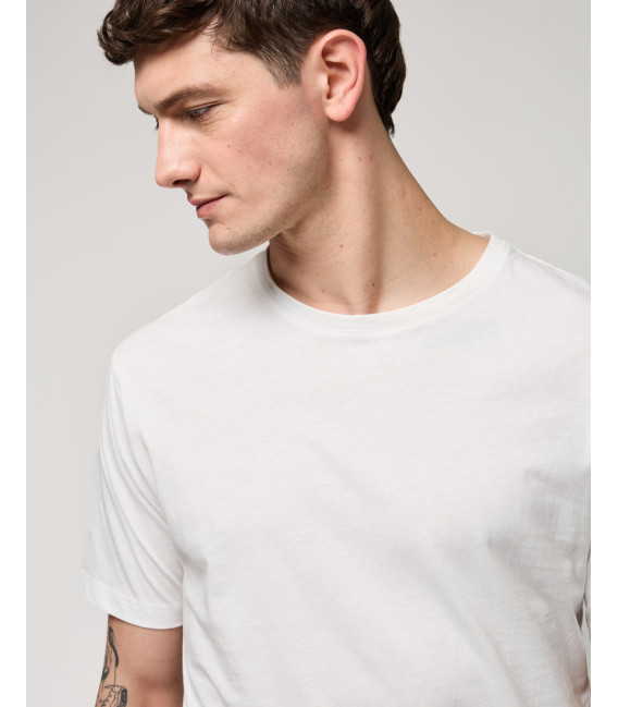 Essential T-shirt