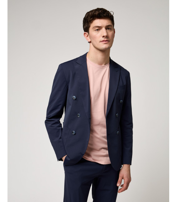 Wrinkle-free double breasted suit