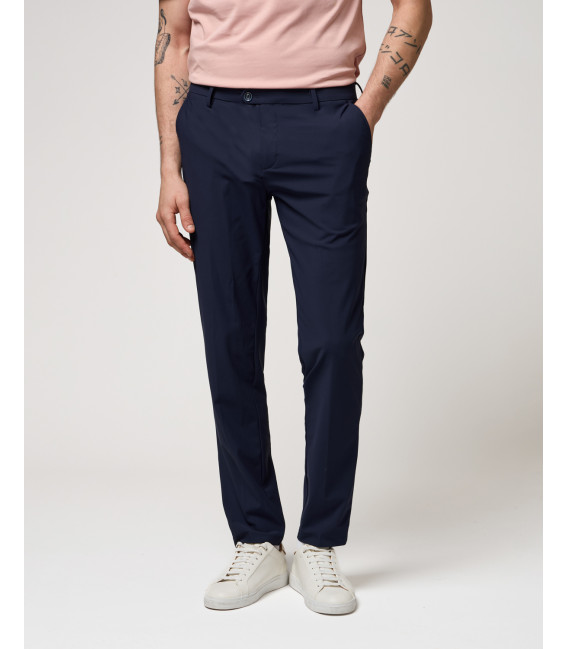 Wrinkle-free double breasted suit