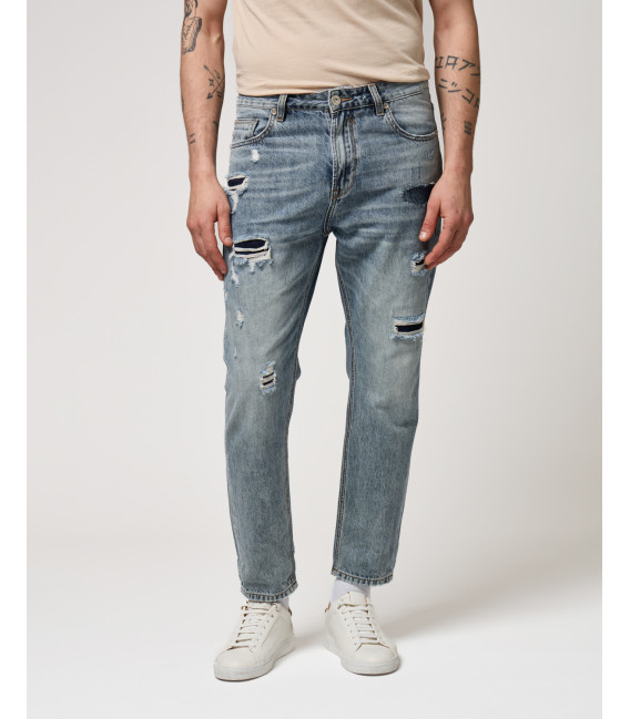 GRANT carrot fit jeans with rips and patches