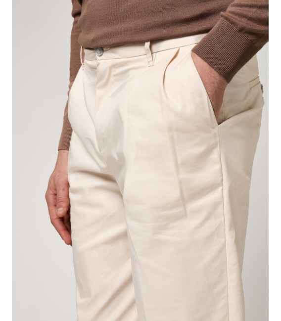 Wide leg trousers with double pleats