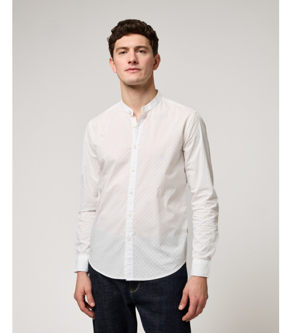 Slim fit micropierced shirt