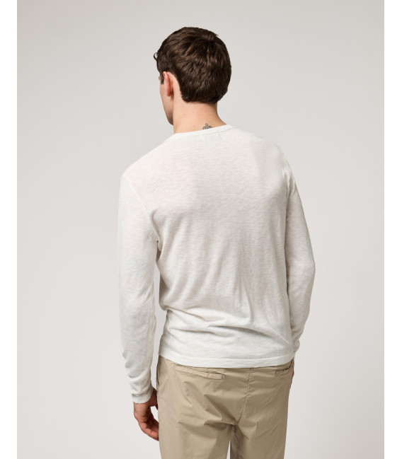 Textured round neck pullover
