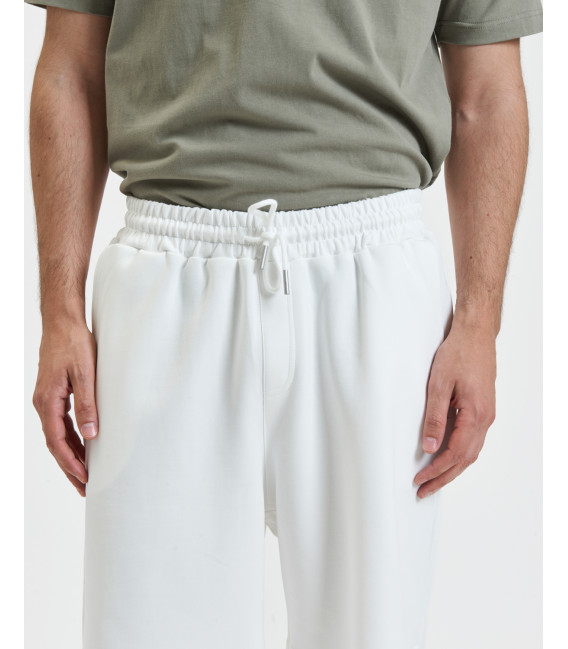 Bermuda joggers con logo ricamato