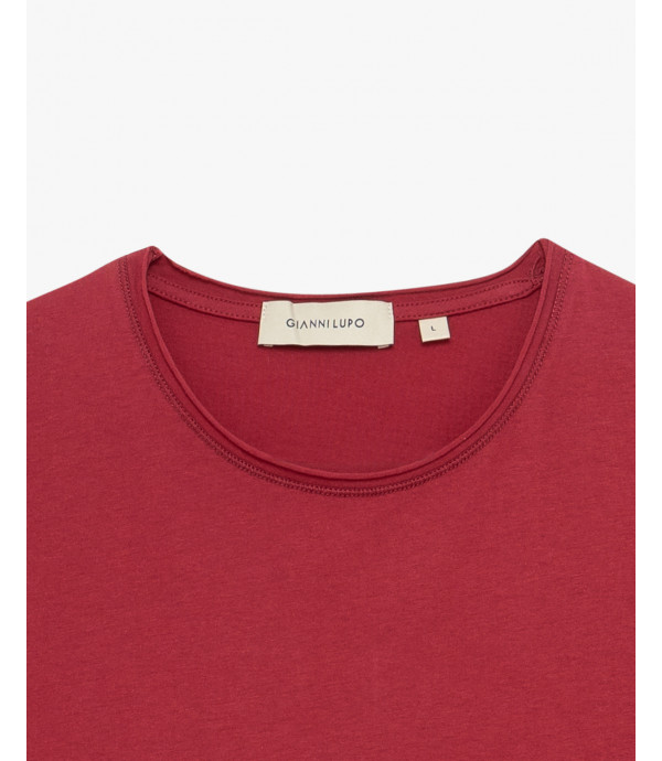 T-shirt with raw edges