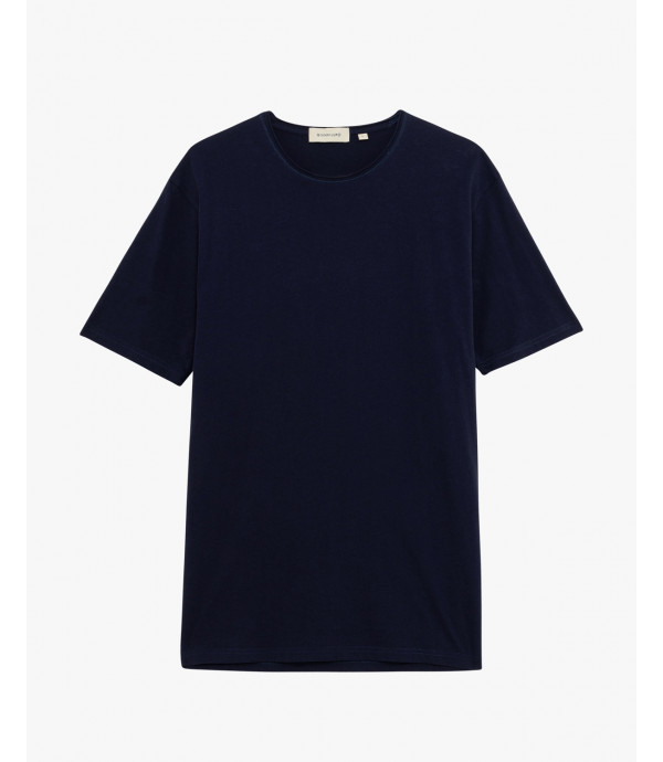 T-shirt with raw edges