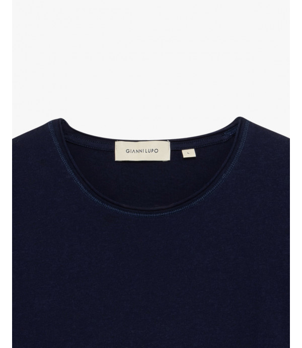 T-shirt with raw edges