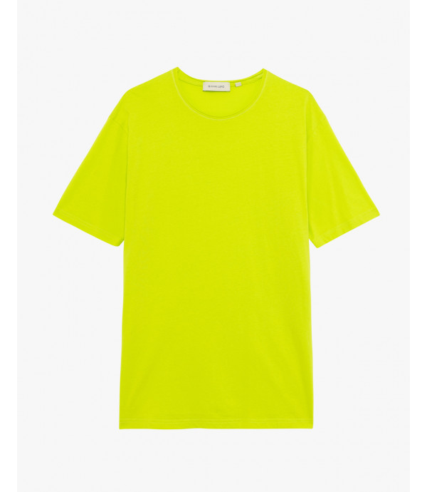 T-shirt with raw edges
