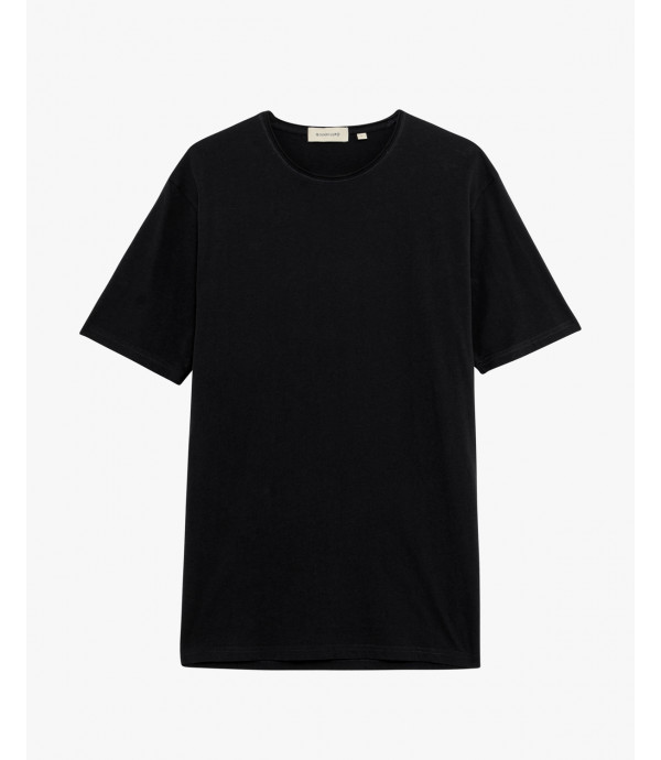 T-shirt with raw edges