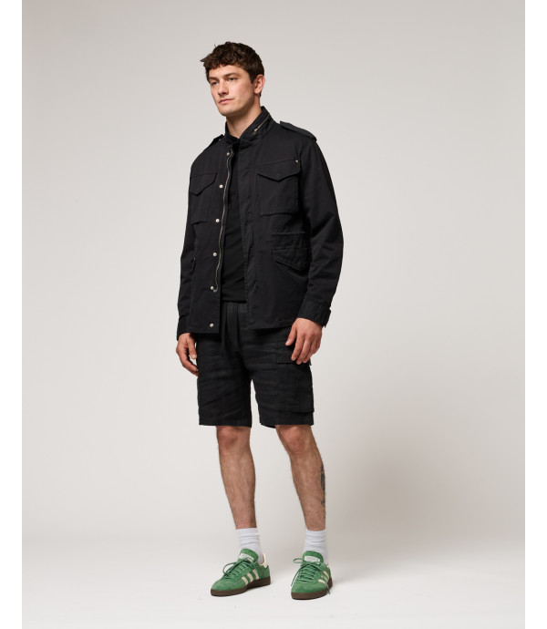 Casual shorts in linen