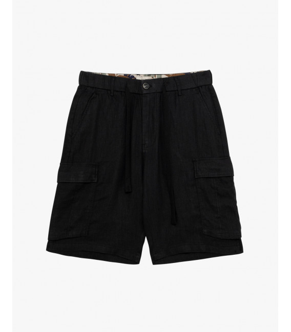 Casual shorts in linen