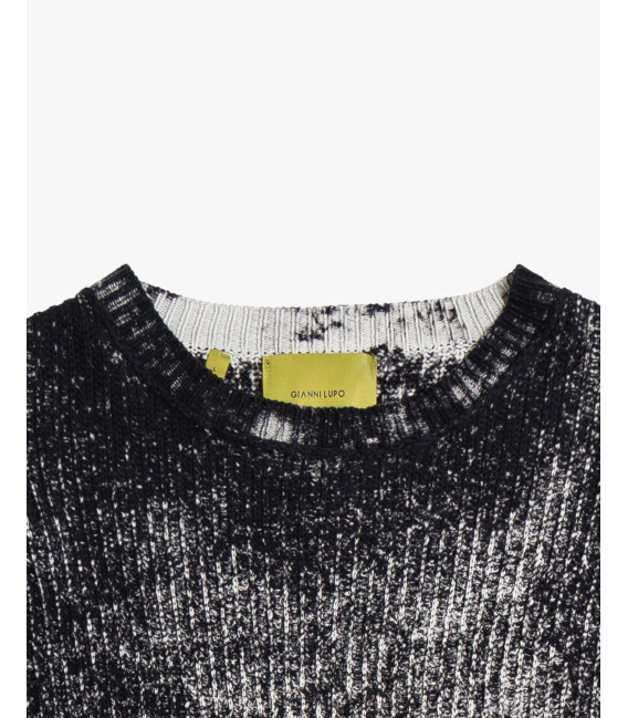 Maglione girocollo in cotone con effetto delave