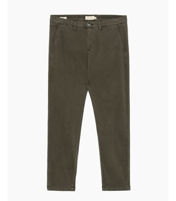 Pantaloni slim fit