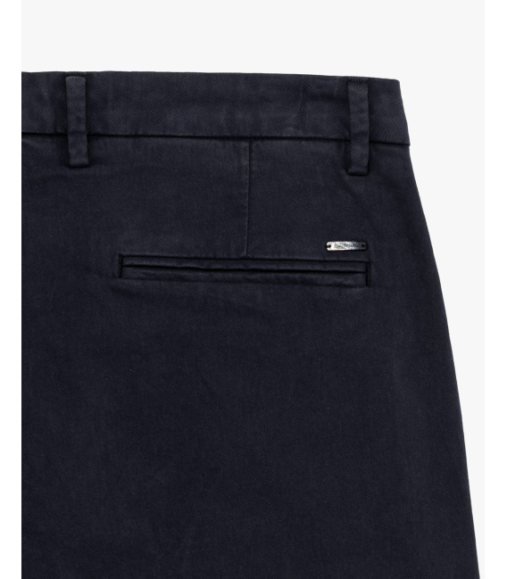 Pantaloni slim fit