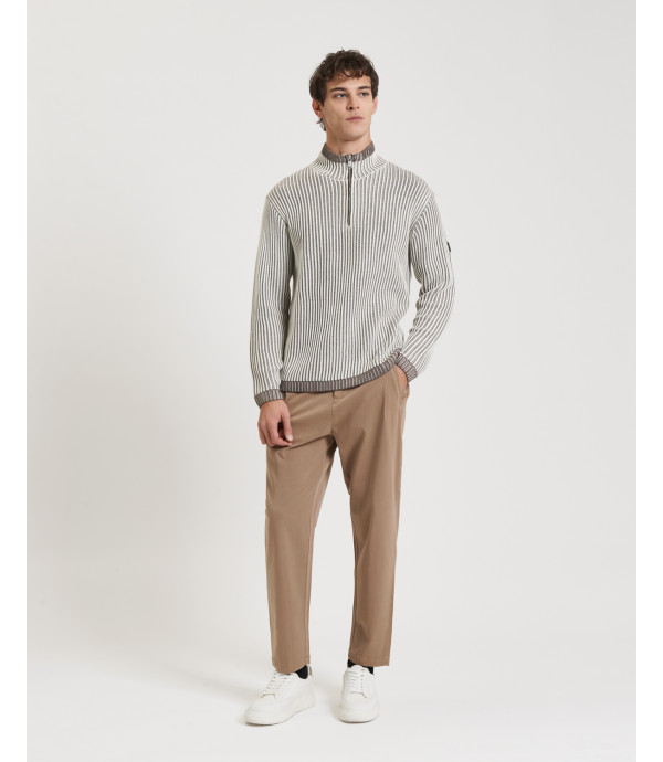 Pantaloni carrot fit