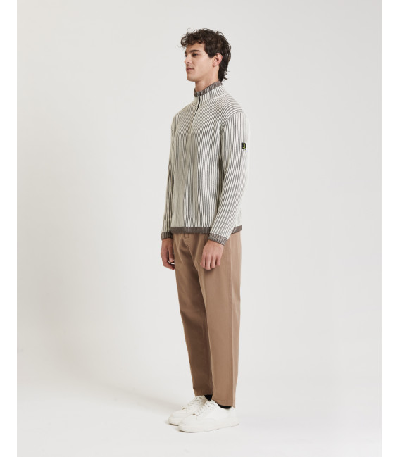 Pantaloni carrot fit