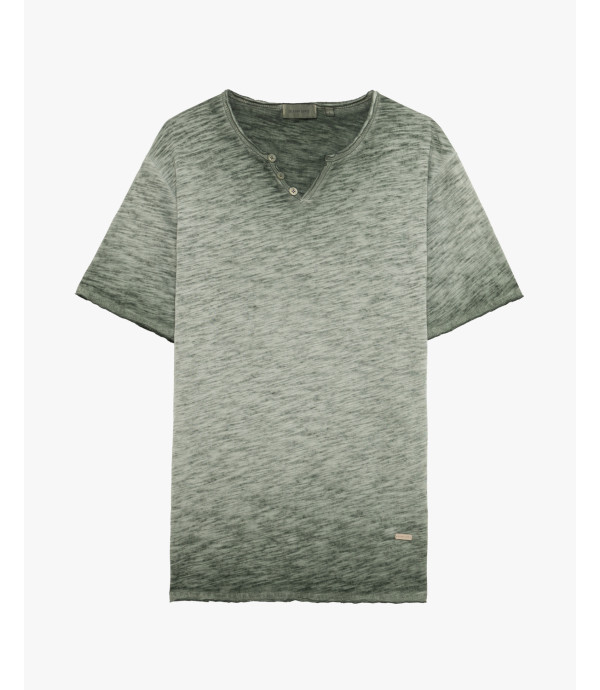 T-shirt collo marocchino con bottoni