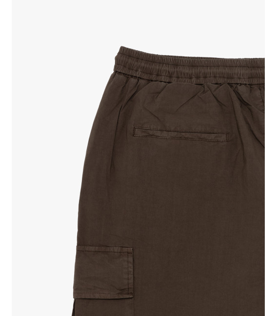 Pantaloni cargo con laccio