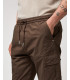Pantaloni cargo con laccio