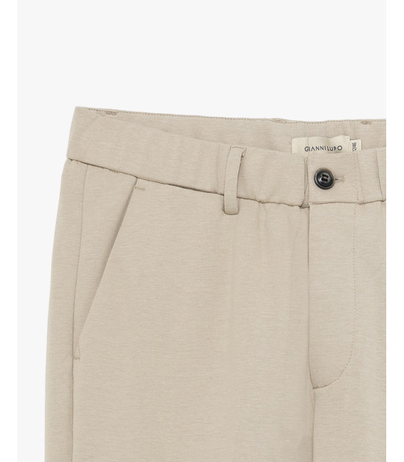 Elastic waist carrot fit trousers