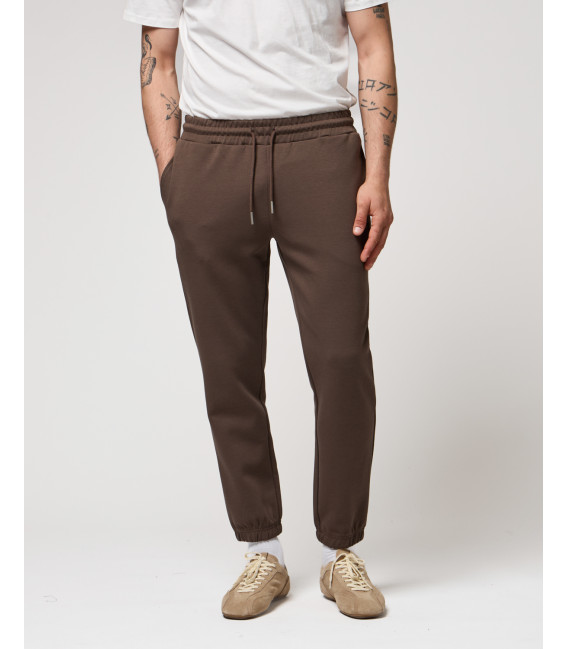 Joggers con logo ricamato