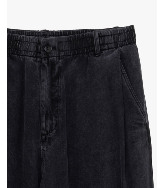 Pantalone in denim con pince