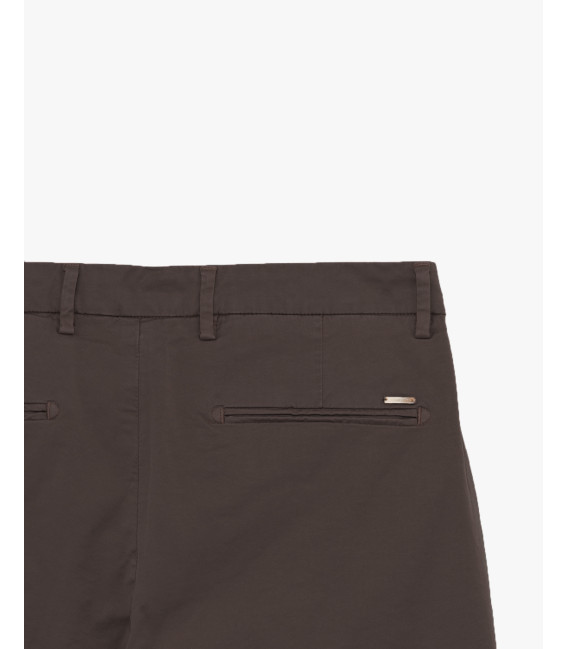 Slim fit chino in cotton