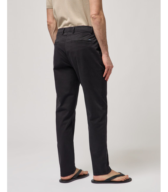 Relaxed fit chinos