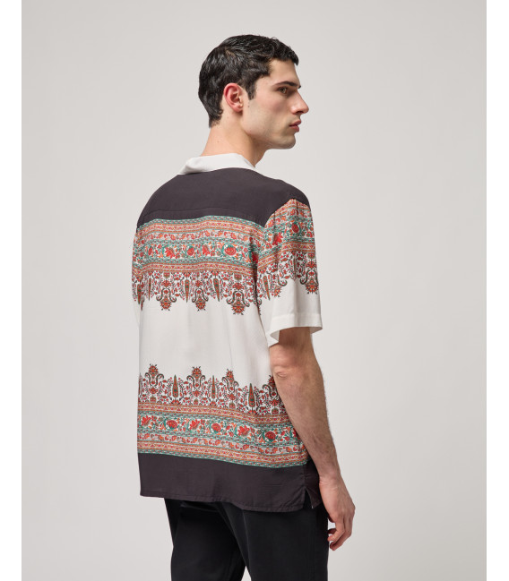 Short-sleeve shirt with all-over print