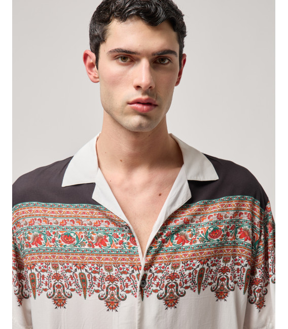 Short-sleeve shirt with all-over print