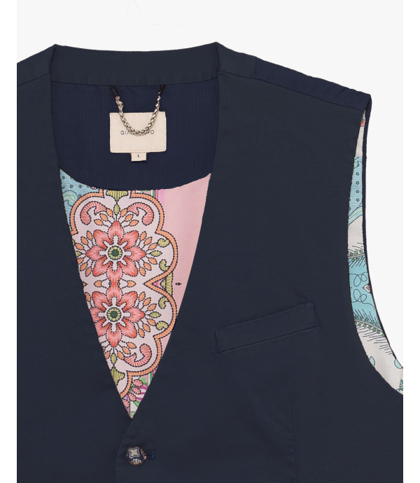 Gilet con bottoni in fantasia