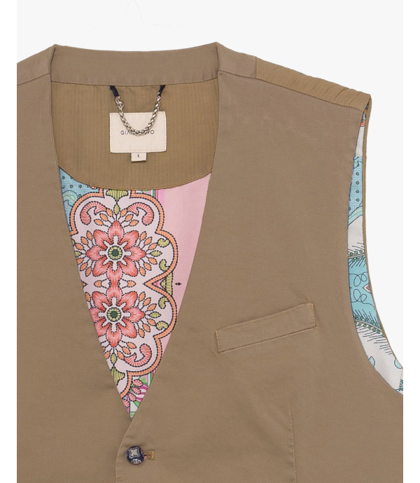 Gilet con bottoni in fantasia