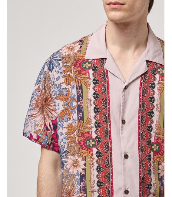 Short-sleeve shirt with all-over print