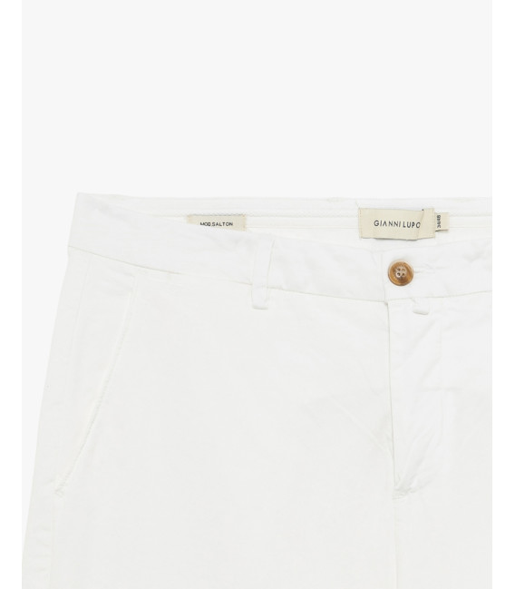 Basic chinos shorts