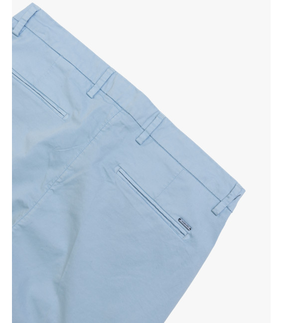 Basic chinos shorts