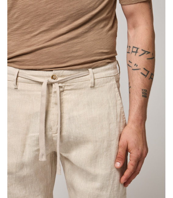 Linen shorts with drawstring