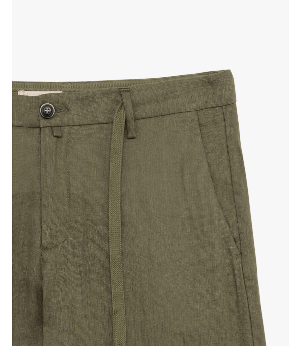 Linen shorts with drawstring