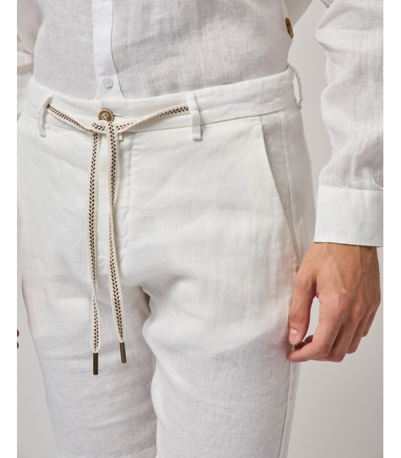 Linen shorts with drawstring