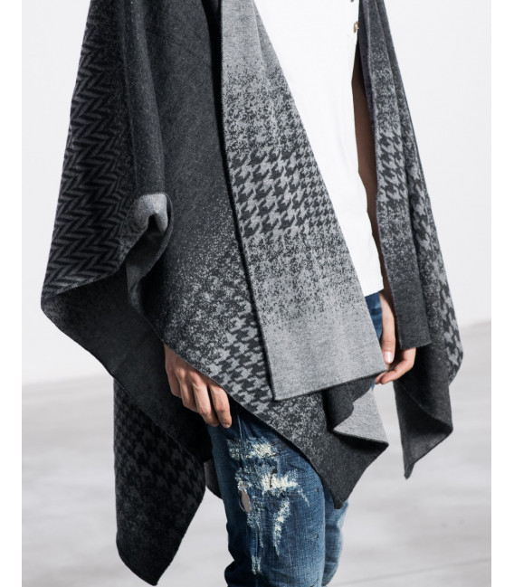 Poncho In Fading Pied De Poule Pattern